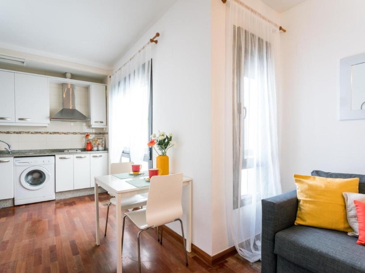 Appartement Holi-Rent Santa Marina à Séville Extérieur photo